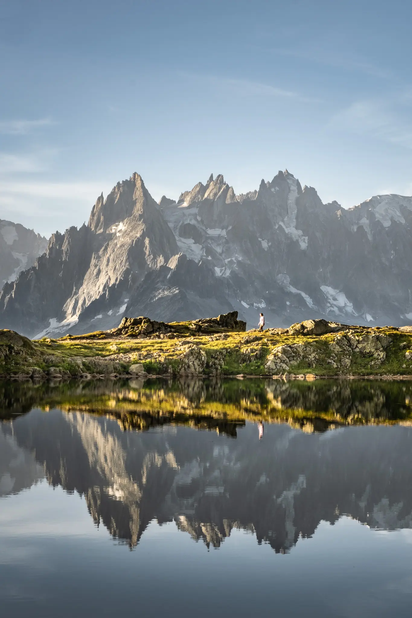 Lacs des Cheserys, Chamonix Mont Blanc, Haute-Savoie, reflet, astrophotographie, voie lactée, bivouac